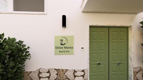 Property building, Property logo or sign