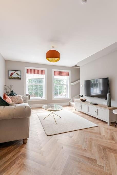 Stunning new Duplex apartment - Christchurch Apartment in Christchurch