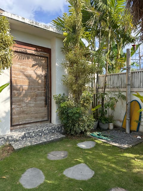 PERENENAN beach Villa Casa Mani Fieldviews Villa in North Kuta