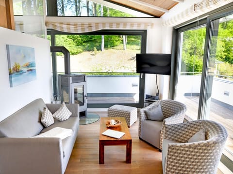 TV and multimedia, Balcony/Terrace, Living room, Seating area