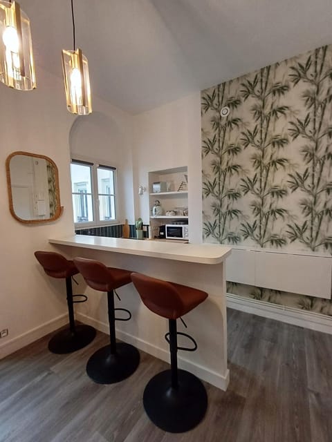 Gare Montparnasse,gorgeous1 bedroom,close to Eiffel tour,center , stuning place Apartment in Paris