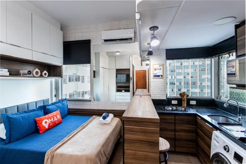 Studio with Sea View in Botafogo | PB 460/936 Apartment in Santa Teresa