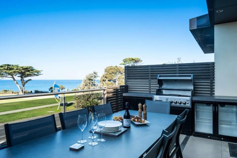 BBQ facilities, Balcony/Terrace