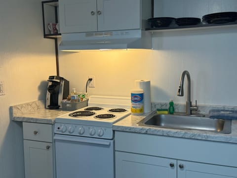 Coffee/tea facilities, kitchen