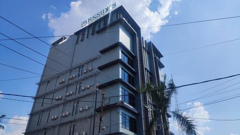 Property building, Day