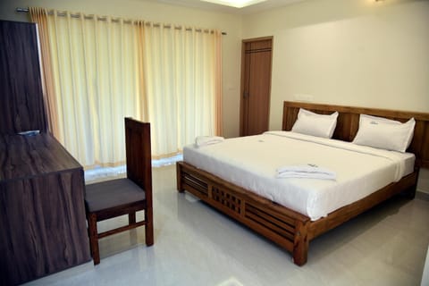 Photo of the whole room, Bedroom