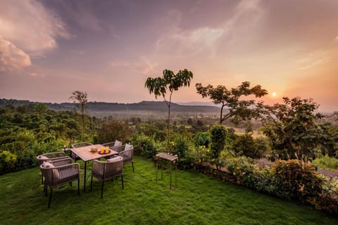 Patio, Spring, Day, Natural landscape, Garden, View (from property/room), Dining area, Garden view, Mountain view, Sunrise, Sunset