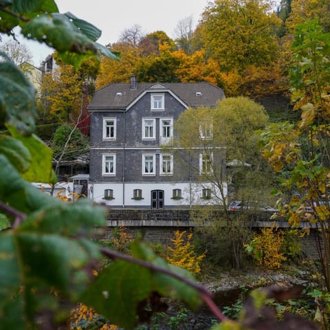 Property building, Day, Natural landscape