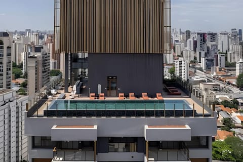 Property building, City view, Pool view, Swimming pool, sunbed