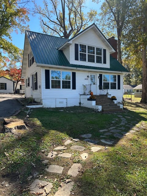 Property building, Street view