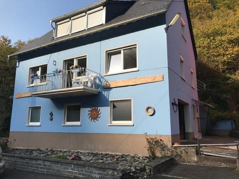 Property building, Day