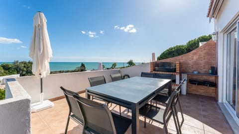 View (from property/room), Balcony/Terrace, Seating area, Dining area, Sea view