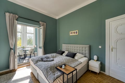 Bed, View (from property/room), Seating area