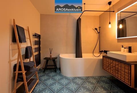 Bathroom, Bath