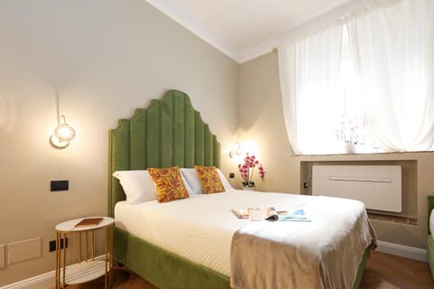 Bed, Decorative detail, Decorative detail, Bedroom