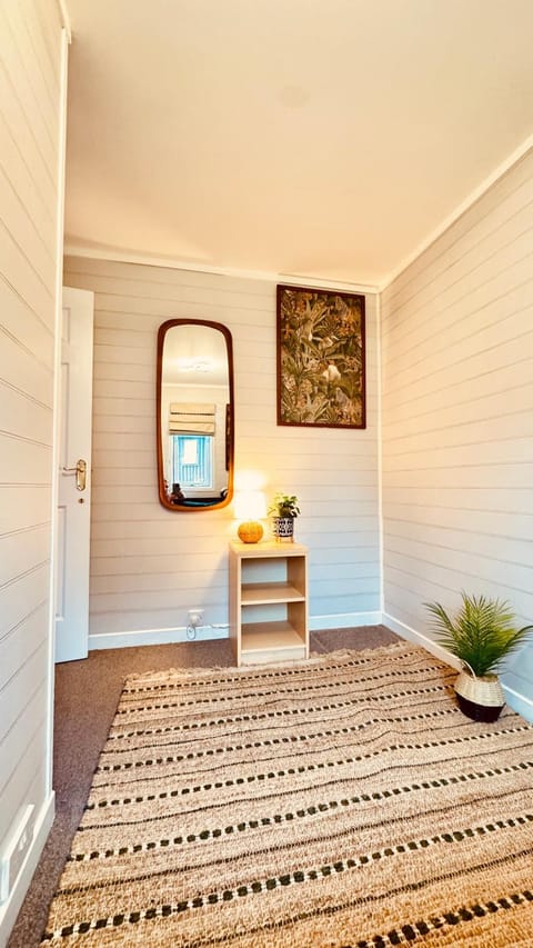 Wild Jungle Retreat Chalet in Scotland