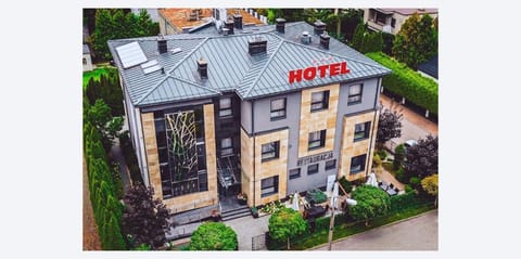Property building, Day, Bird's eye view
