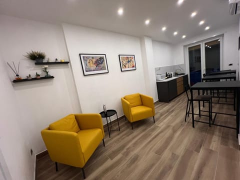 Living room, Seating area, Dining area, Internal: Not applicable to any particular room