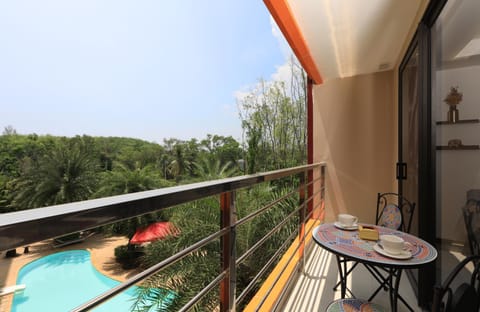 Balcony/Terrace, Pool view