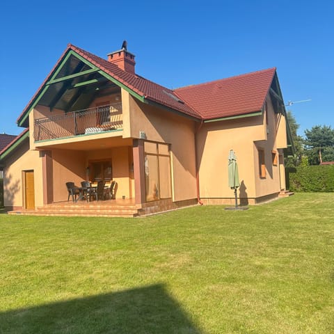 Duży Dom nad Morzem Rowy Jarzębinowa 22 Villa in Pomeranian Voivodeship