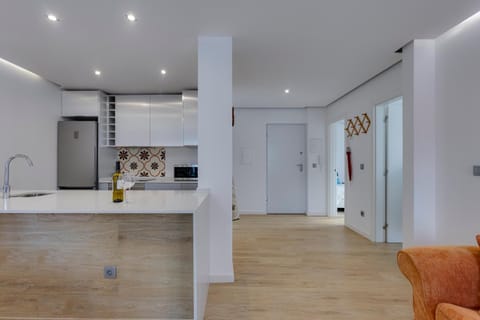 Kitchen or kitchenette, Living room