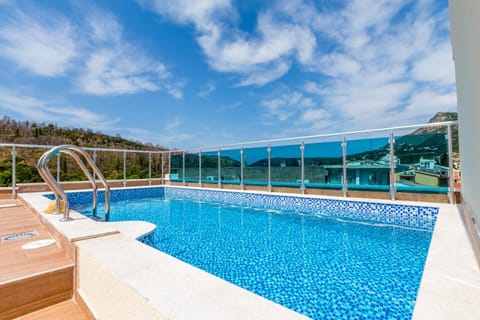 Day, Summer, Other, Decorative detail, On site, Garden view, Mountain view, Street view, Swimming pool, Swimming pool