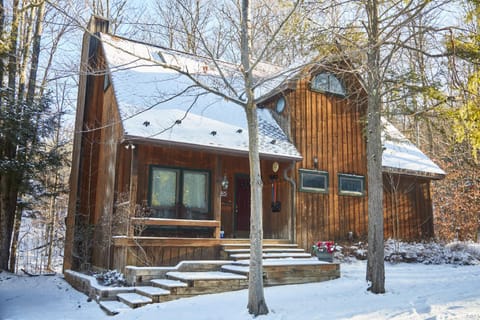 Rippling Waters close to Timberline ski slopes House in Dry Fork