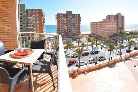 Property building, Natural landscape, View (from property/room), Balcony/Terrace, City view, Sea view, Street view, Parking