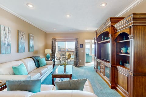 Lake View Lookout Apartment in Branson