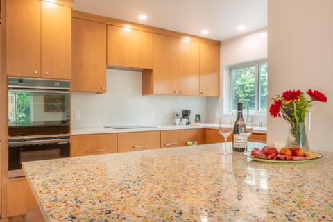 Shores Perfection House in La Jolla Shores