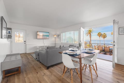 Coastal Overlook House in La Jolla