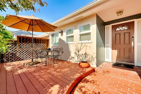 Sandy Shores Beach House House in La Jolla Shores