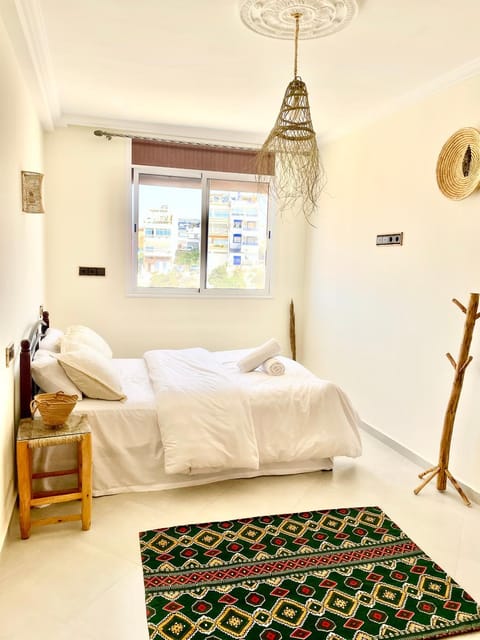 Bed, Living room, Bedroom
