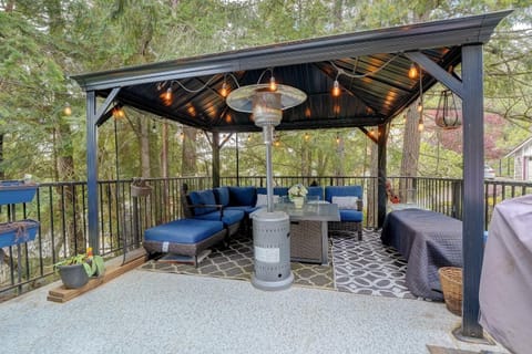 Modern Home in Victoria, BC House in Langford