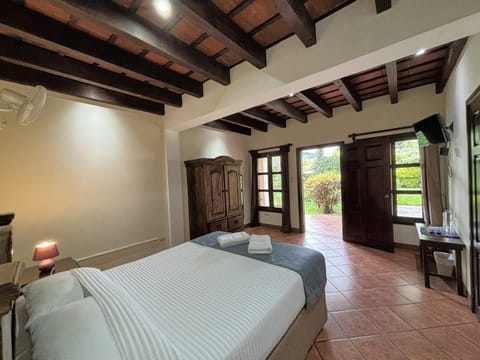 Bed, Photo of the whole room, Bedroom, Garden view