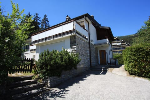 Apartment Villa Franca Apartment in Crans-Montana