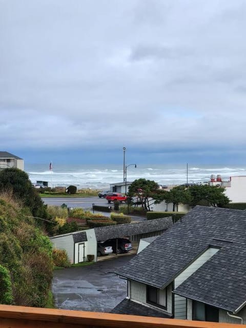L'escapade The Getaway House in Lincoln City