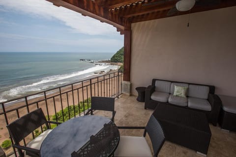 Natural landscape, Balcony/Terrace, Other, Beach