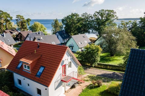 Uferpromenade-Whg-1-oben Apartment in Röbel