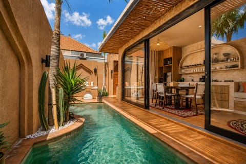 Property building, Swimming pool