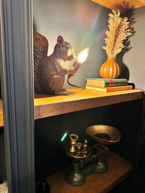 Living room, Decorative detail