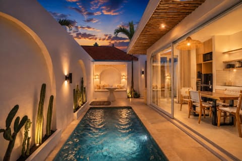 Property building, Swimming pool