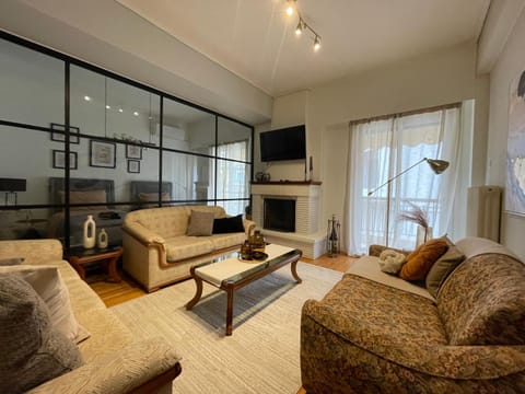 TV and multimedia, Living room, Seating area