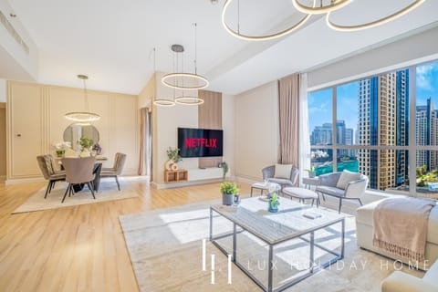 TV and multimedia, Living room, Dining area