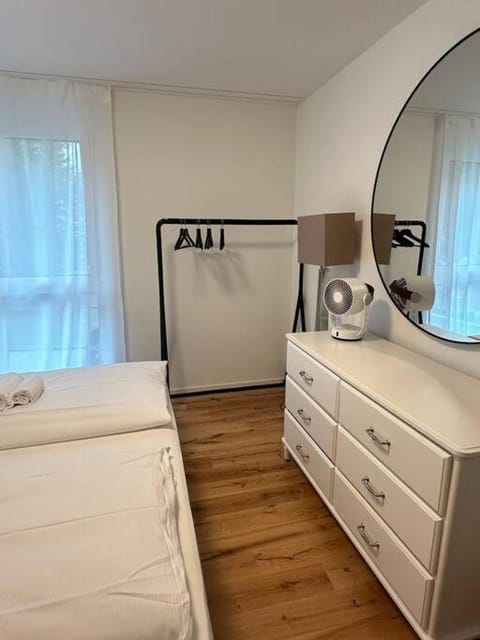 Modern Apt with top location in Kloten Apartment in Kloten