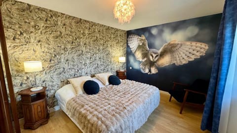 Chouette et Hibou 30 pers 2 gîtes jacuzzi, billard House in Normandy