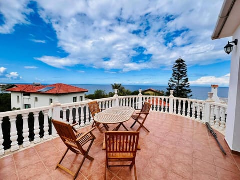 Day, Natural landscape, View (from property/room), Balcony/Terrace, Sea view