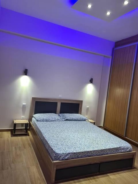 Bed, Photo of the whole room, Bedroom, wardrobe