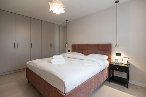 Bed, Photo of the whole room, Bedroom, towels, wardrobe