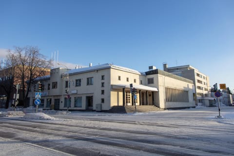 Property building, Day, Winter
